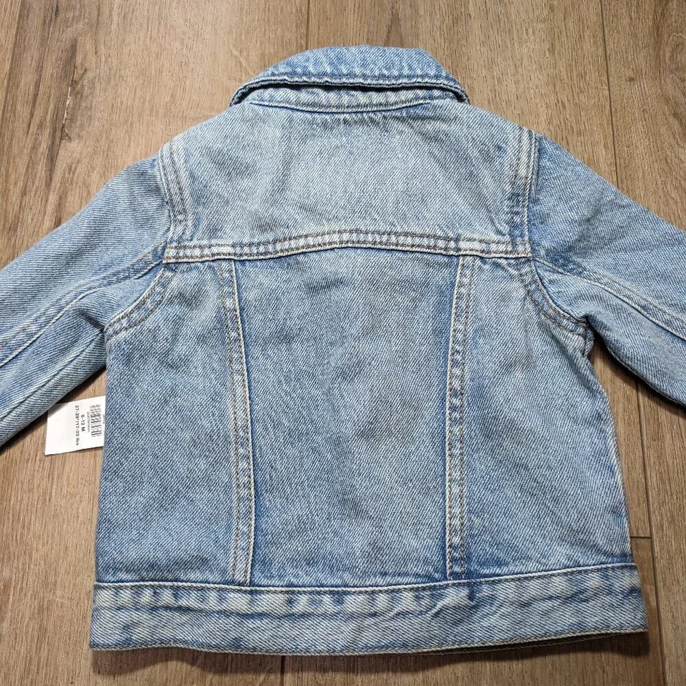 NWT Old Navy Baby size 6-12 months Denim Jean Jacket Blue Light Wash